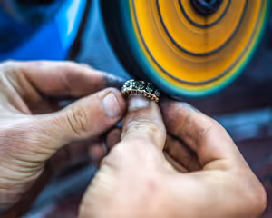 Invisible Craftsmanship: The Precision Behind Fine Jewelry Settings